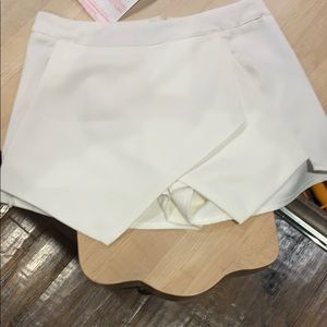 Crossover shorts (dressy)